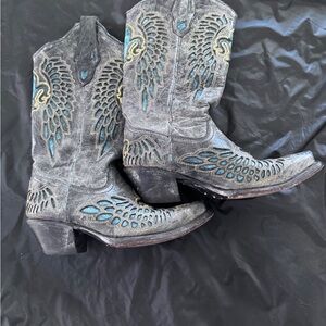 Corral Embroidered Western Cowgirl Boots